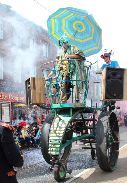 Tim Hill plays on top of revamped Boneshaker @ Spare Parts Parade, Tram Sunday, Fleetwood 2016